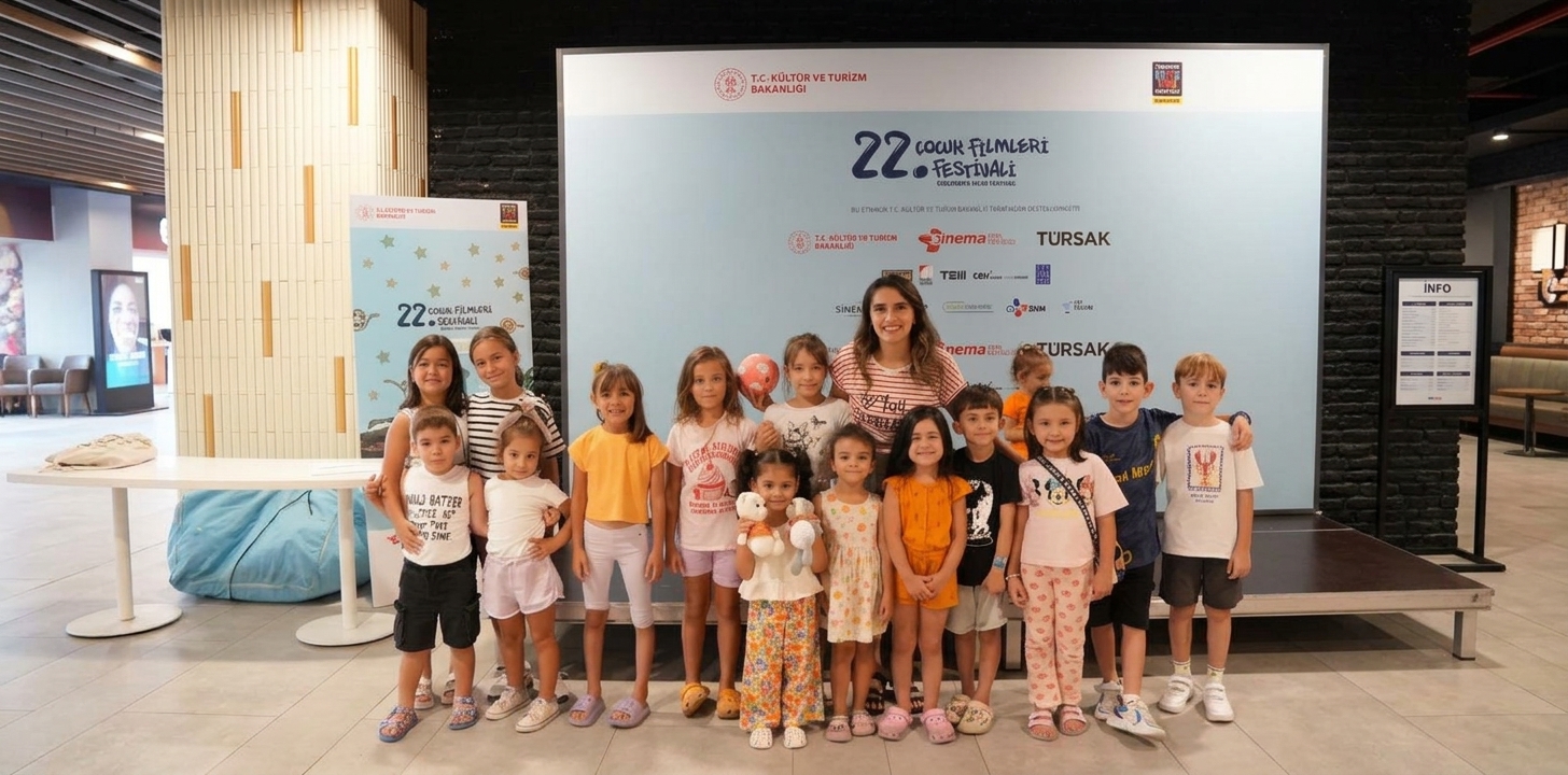 Çanakkale’de Çocukların Sinema Buluşması Devam Ediyor